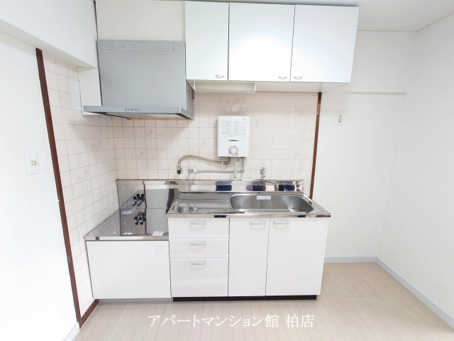 柏沼南台サンパワーA棟のキッチン
