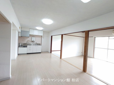 【居間・リビング】 | 柏沼南台サンパワーA棟