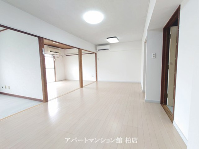 【居間・リビング】 | 柏沼南台サンパワーA棟