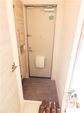 レヴァータの玄関