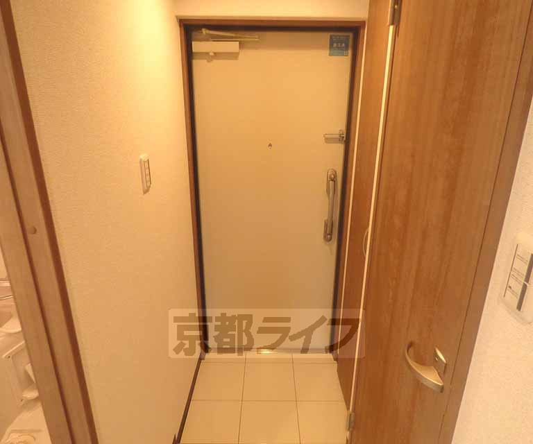 クオリエ京都堀川アネックスの玄関