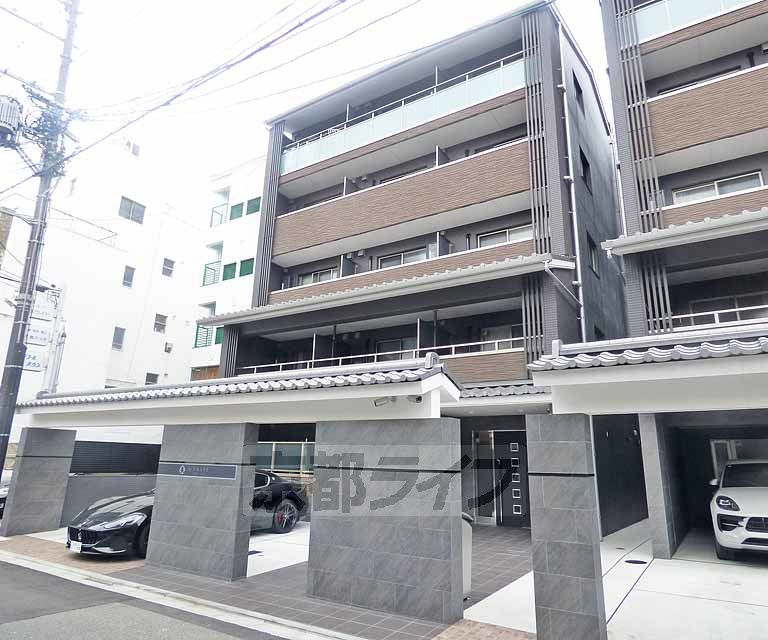 クオリエ京都堀川アネックスの外観