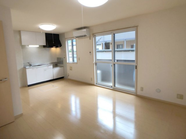 サンパティック Ａの居間・リビング|居室・リビング