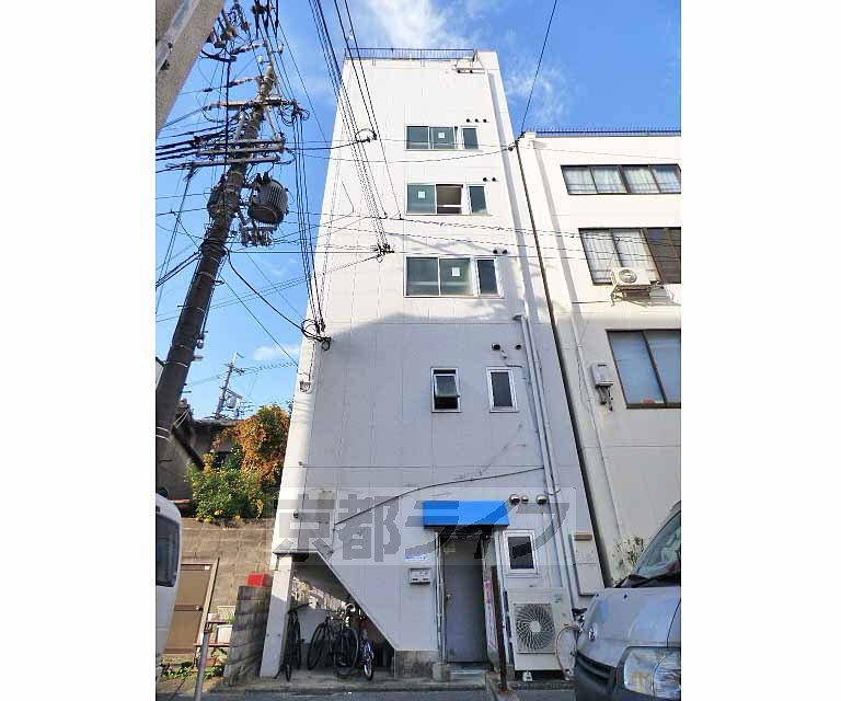 メルシーメゾネット今出川の外観