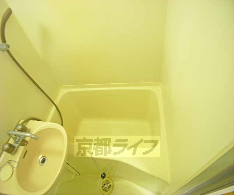 メルシーメゾネット今出川の浴室