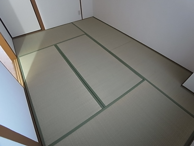 丸吉マンション 