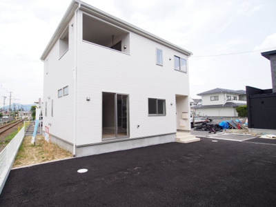 【外観】 | Cradle garden　笹谷第７　１号棟 | 白を基調とした外観です◎