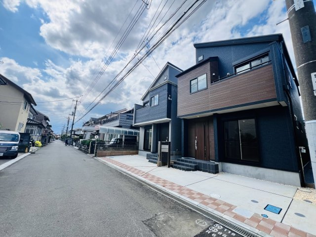 月々６万円台～　新築戸建　川越市霞ケ関北3丁目3期の前面道路含む現地写真|南道路５ｍ公道に6ｍ以上の接道