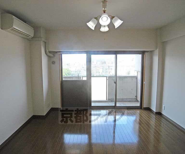 ランブラス御所西の内装