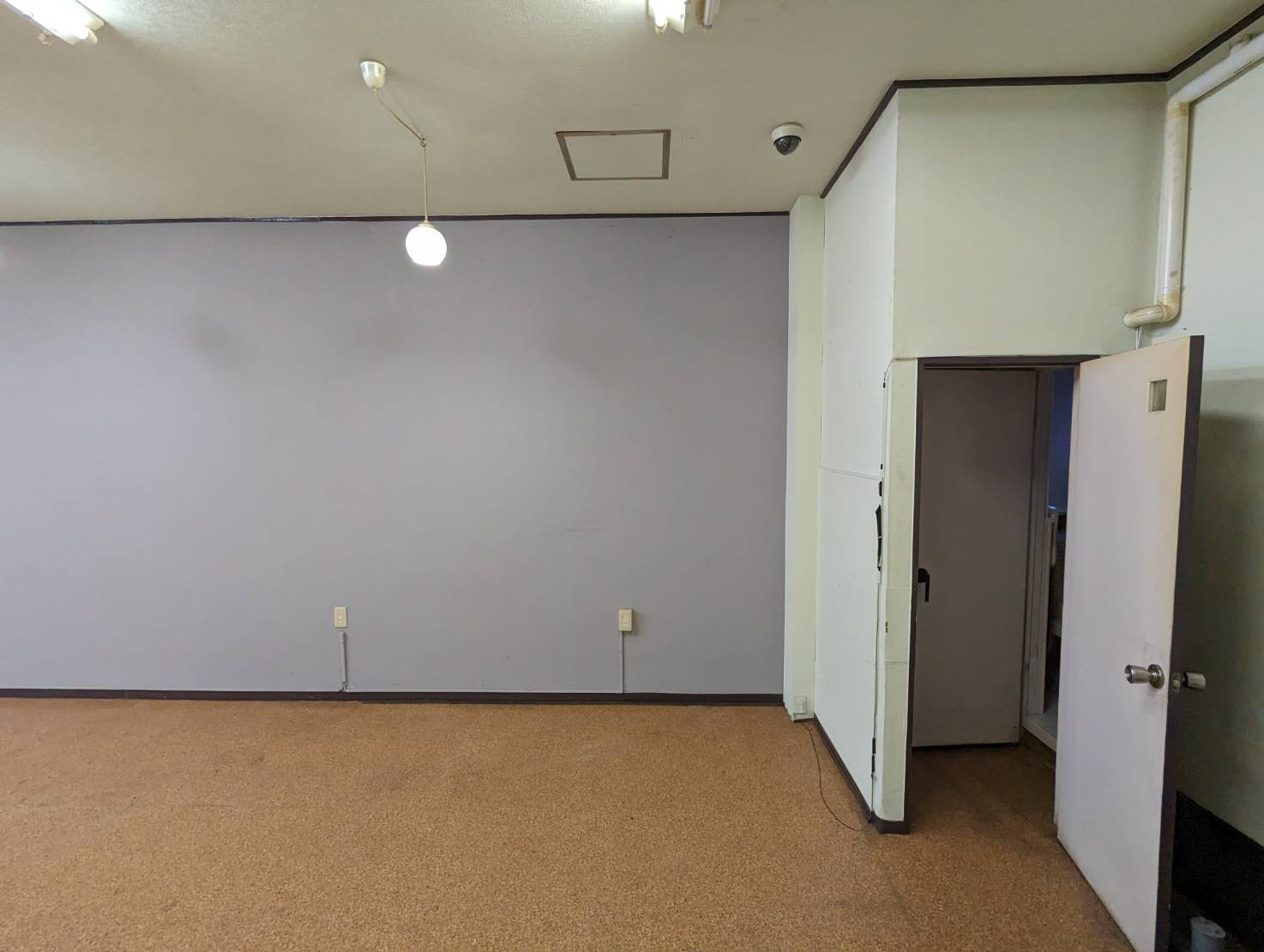 AK愛国の居間・リビング