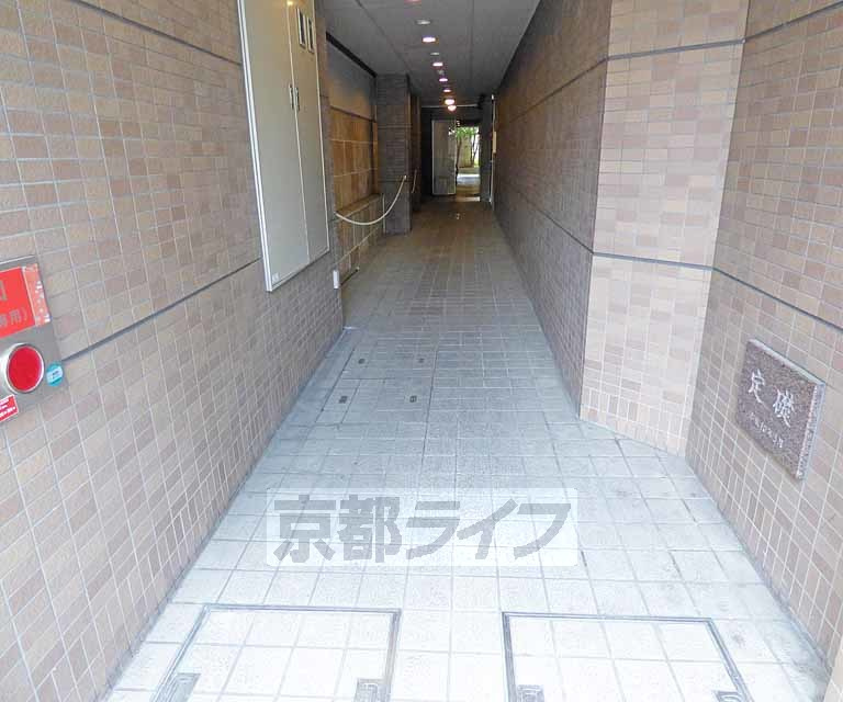 アブレスト今出川のロビー