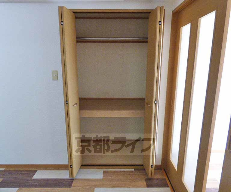 アブレスト今出川の収納