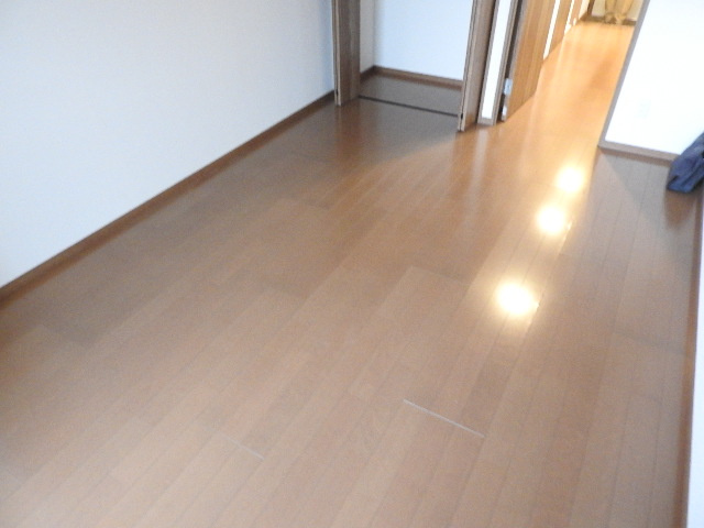 川崎市中原区上丸子山王町２丁目の賃貸マンションの洋室|他のお部屋の参考写真となります。