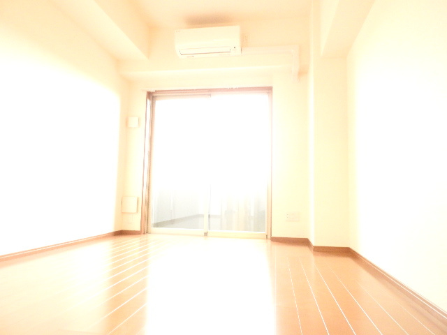 川崎市中原区上丸子山王町２丁目の賃貸マンションの洋室|他のお部屋の参考写真となります。