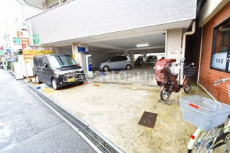 【駐車場】