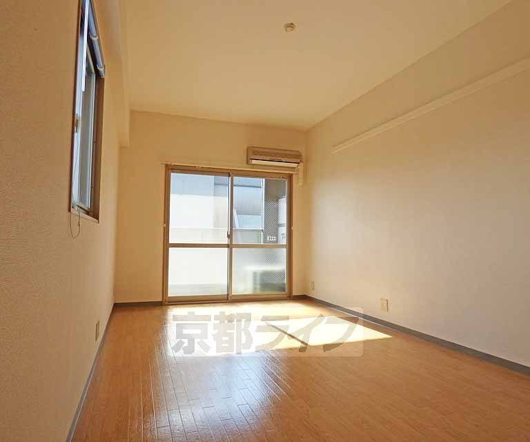 セトル御所東の居間・リビング