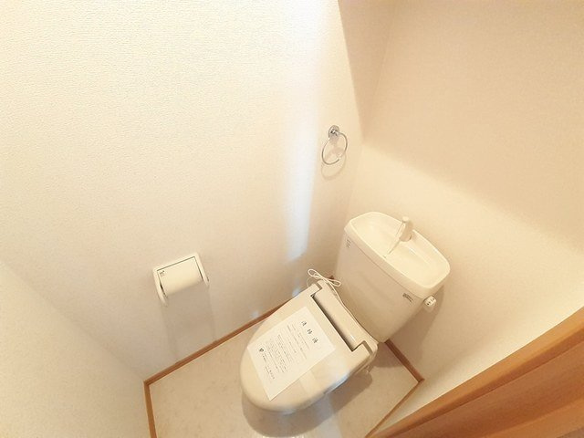 サンライト宗像Ａのトイレ|コンパクトで使いやすいトイレです