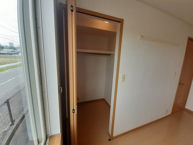 サンライト宗像Ａの収納|たっぷりとした収納スペースです
