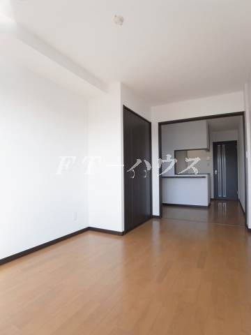 プライディア幕張の居間・リビング