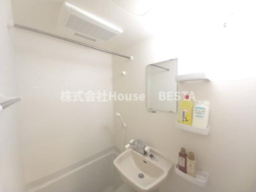 シュープリームの浴室