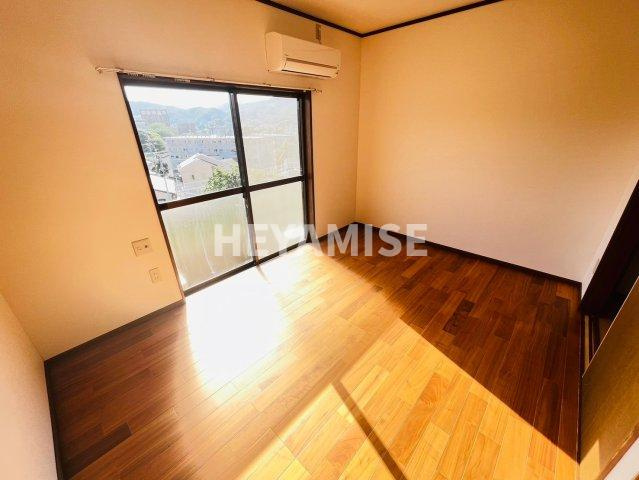 江平コーポの内装