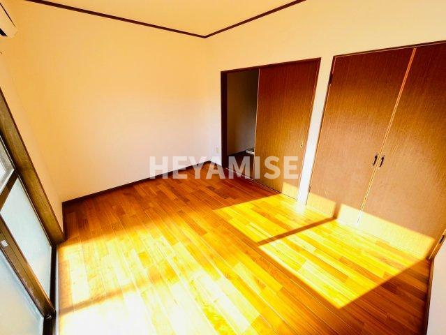 江平コーポの洋室