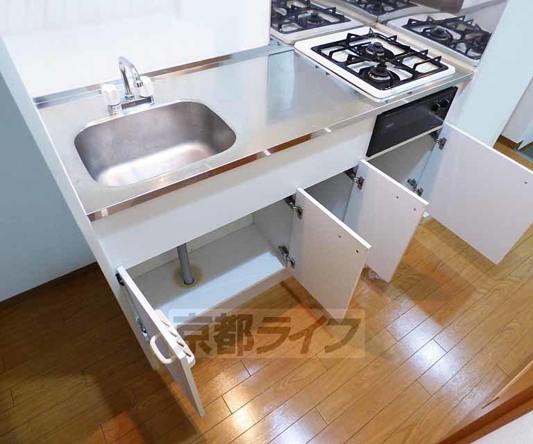 マ・アビタションのキッチン