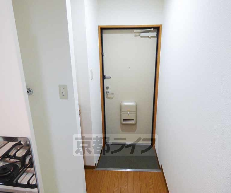 マ・アビタションの玄関