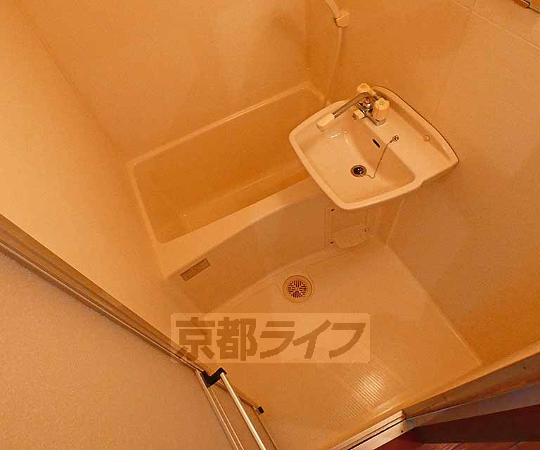 清和院マンションの浴室