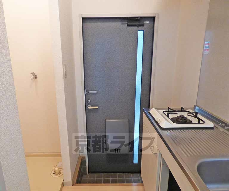 アベニュー室町の玄関