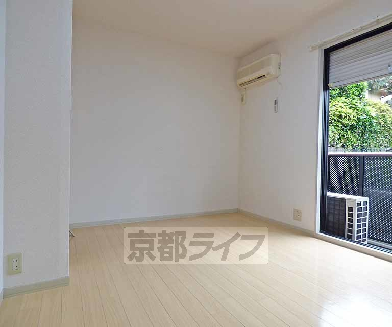 アベニュー室町の居間・リビング