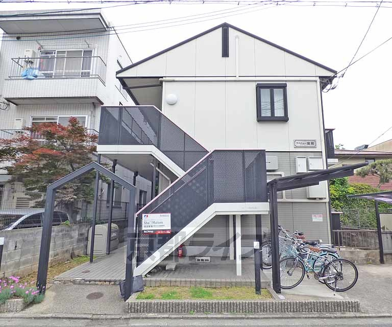 アベニュー室町の外観