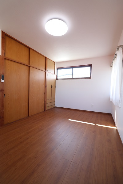 荒木町中古戸建の洋室