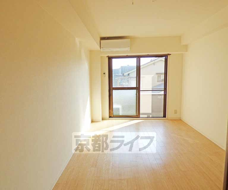 グランブルーの居間・リビング