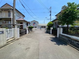 【前面道路含む現地写真】 | 鶴ヶ島市藤金　建築条件なし売地　東武東上線『若葉駅』徒歩20分　【第一小学区】