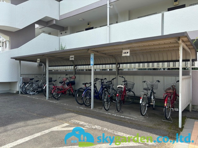 平塚パークサイドダイヤモンドマンションの駐輪場