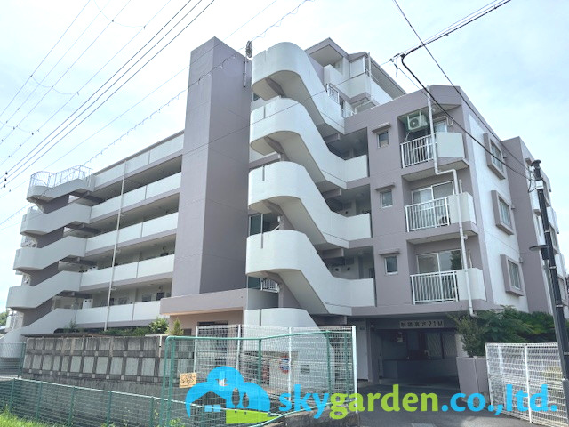 平塚パークサイドダイヤモンドマンションの外観|おしゃれな外観です