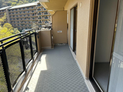 【バルコニー】 | 八瀬鱒乃坊アーバンコンフォート