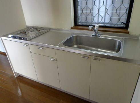 坂戸市鶴舞戸建貸家のキッチン|1F