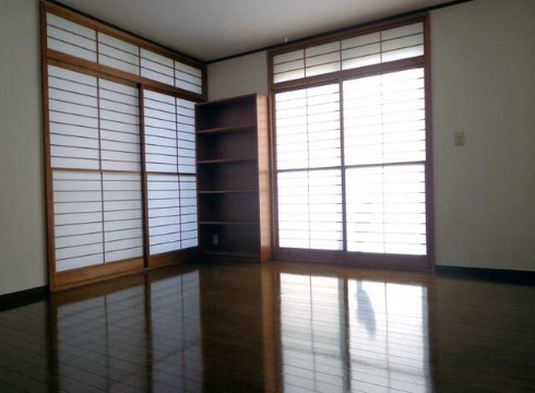 坂戸市鶴舞戸建貸家の洋室|1F