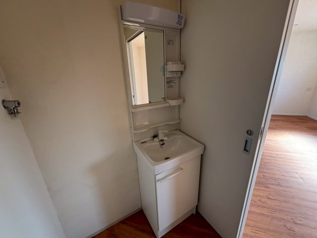 大平町東上野貸店舗の洗面所