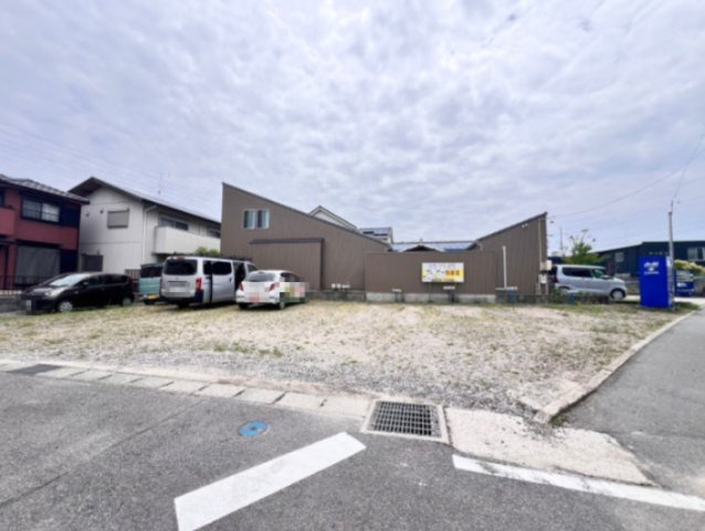 大平町東上野貸店舗の駐車場