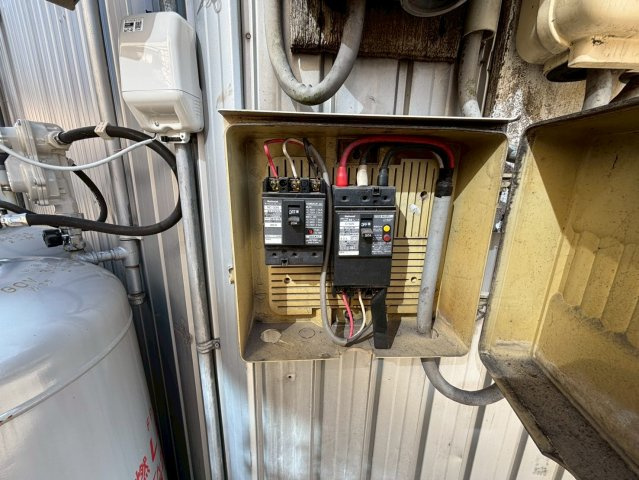 大平町東上野貸店舗の外観