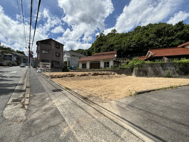 売土地　伴東3丁目（No.Ａ／No.Ｂ）の前面道路含む現地写真