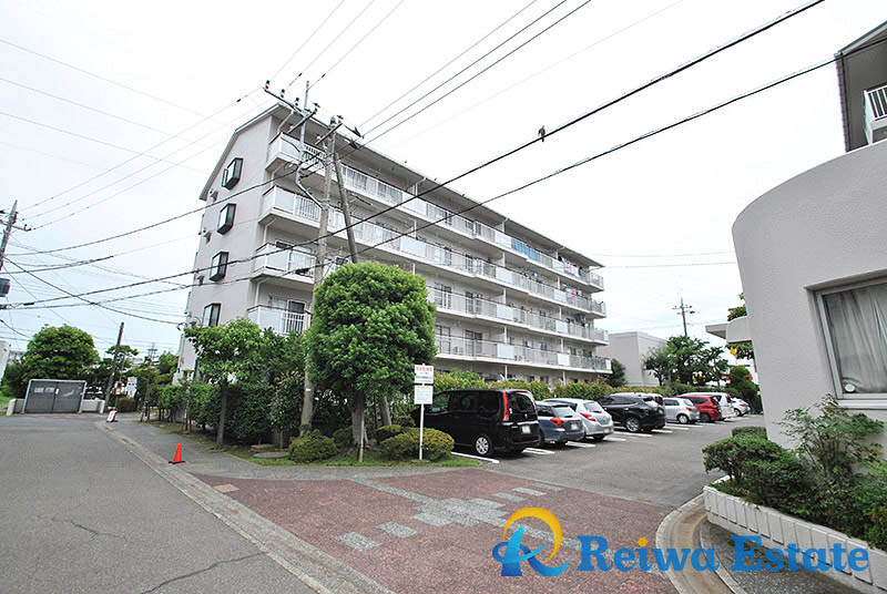 サニータウン茅ヶ崎　4号棟の外観