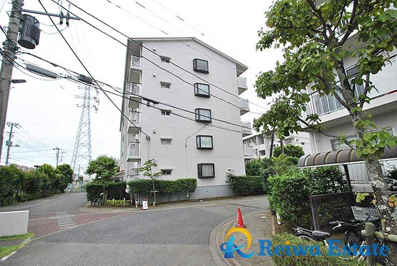 サニータウン茅ヶ崎　4号棟の外観