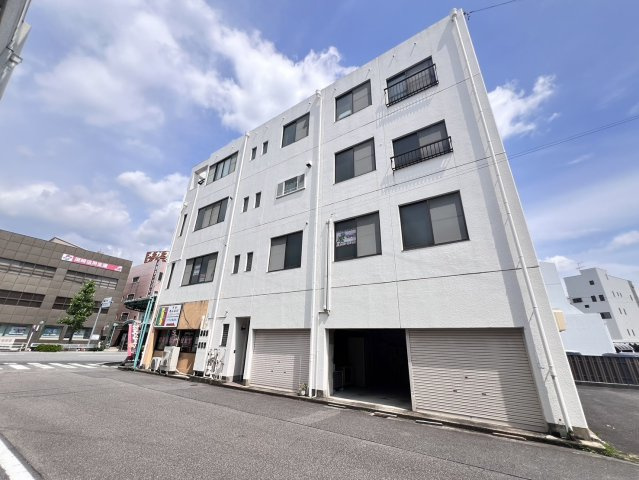 中野ビルの外観