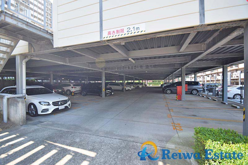 オクトス湘南茅ヶ崎グランドヒルの駐車場