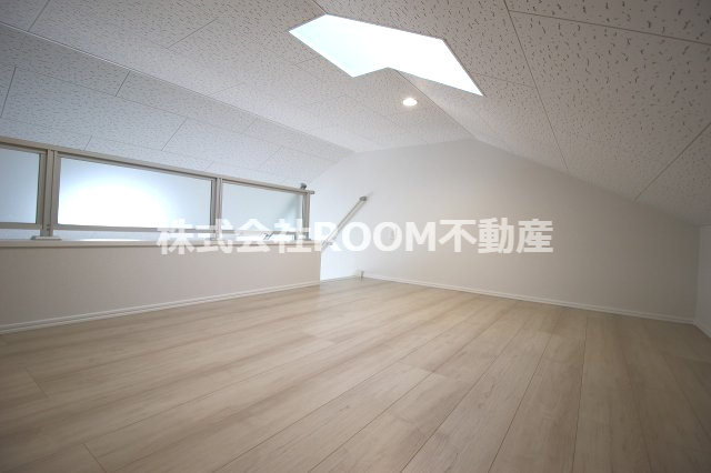 エレガンス久保原の寝室