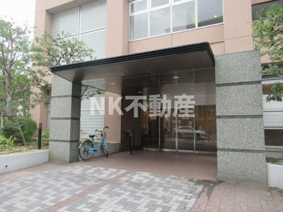 【エントランス】 | 希来里（若江岩田賃貸） | 落ち着いたエントランスです